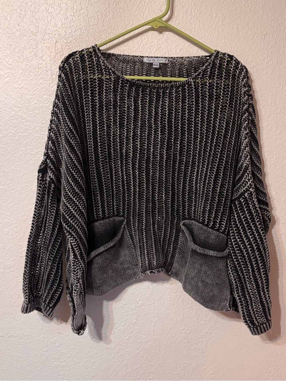 Tempo Paris Boxy Crop Sweater One Size